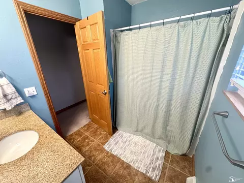 1237 Valetta, Temperance, MI 48182 photo 18