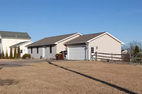 3717 Sutton, Tecumseh, MI 49286 photo 2