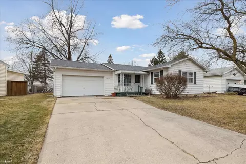 1217 Huntington, Owosso, MI 48867