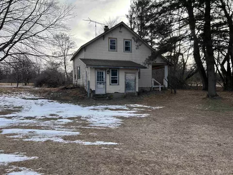 W7262 G18, Daggett, MI 49821