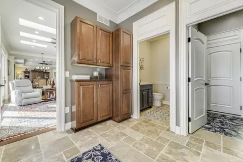Entry Way - 4612 N Lakeshore, Deckerville, MI 48427 photo 6 of 11