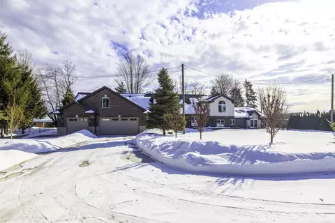 Exterior - 4612 N Lakeshore, Deckerville, MI 48427 photo 24 of 31