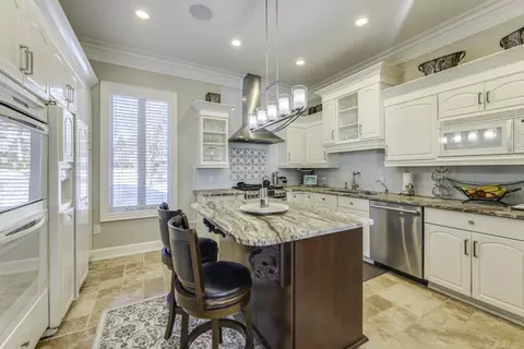 Kitchen - 4612 N Lakeshore, Deckerville, MI 48427 photo 1 of 4