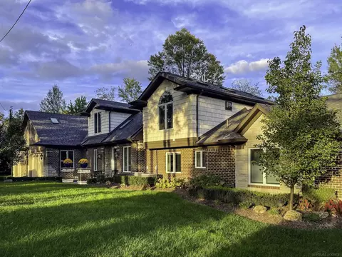Exterior - 4612 N Lakeshore, Deckerville, MI 48427 photo 9 of 31
