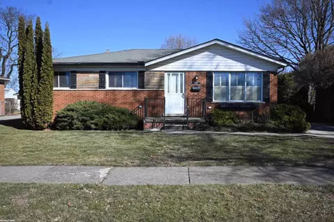 11519 Edgeton, Warren, MI 48093