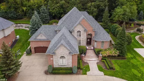 61494 Barclay, Washington Township, MI 48094
