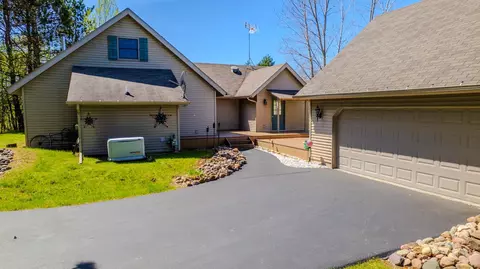 1570 Andover, Gladwin, MI 48624 photo 4