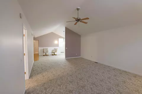 Living - 7189 Burning Bush, Flushing, MI 48433 photo 3 of 3