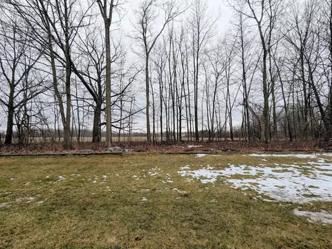 Exterior - 7189 Burning Bush, Flushing, MI 48433 photo 8 of 8