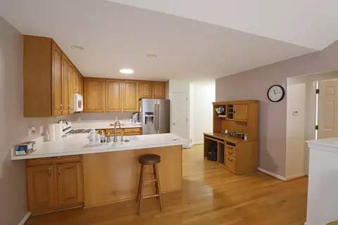 Kitchen - 7189 Burning Bush, Flushing, MI 48433 photo 2 of 5