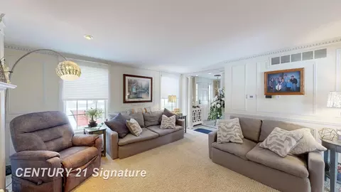 Entry Way - 624 Deland, Flushing, MI 48433 photo 4 of 6