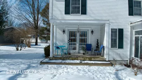 Exterior - 624 Deland, Flushing, MI 48433 photo 9 of 10