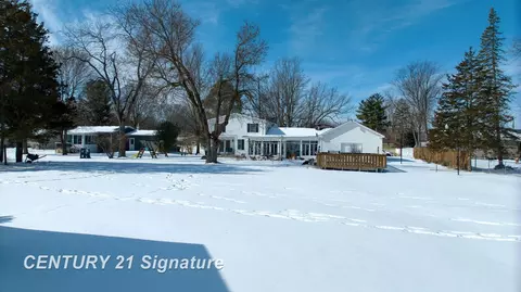 Exterior - 624 Deland, Flushing, MI 48433 photo 10 of 10