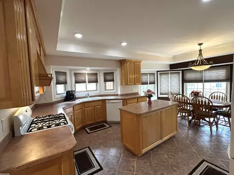 50973 Shenandoah, Macomb, MI 48044 photo 5