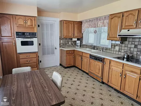 201 Clinton, Ovid, MI 48866 photo 20
