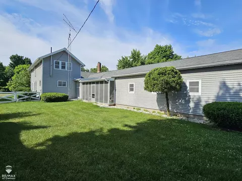 201 Clinton, Ovid, MI 48866 photo 32