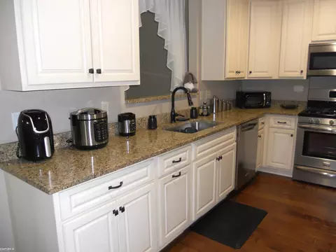 53707 Champlain, Macomb, MI 48042 photo 16