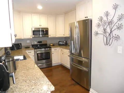 53707 Champlain, Macomb, MI 48042 photo 15