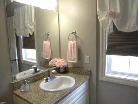 53707 Champlain, Macomb, MI 48042 photo 31