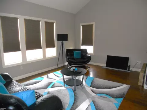 53707 Champlain, Macomb, MI 48042 photo 5