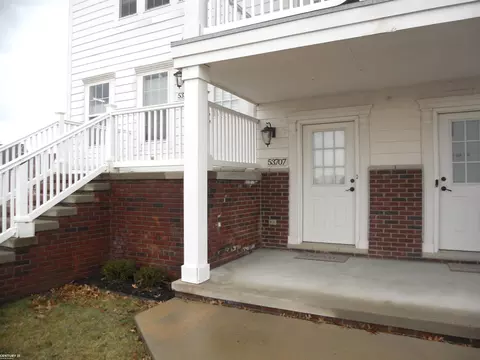 53707 Champlain, Macomb, MI 48042 photo 3