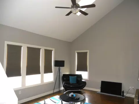 53707 Champlain, Macomb, MI 48042 photo 6