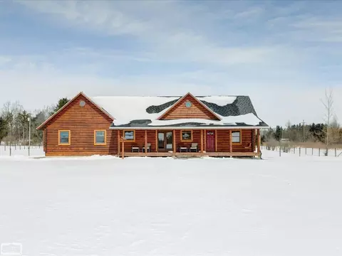 3447 Haines, Attica, MI 48412