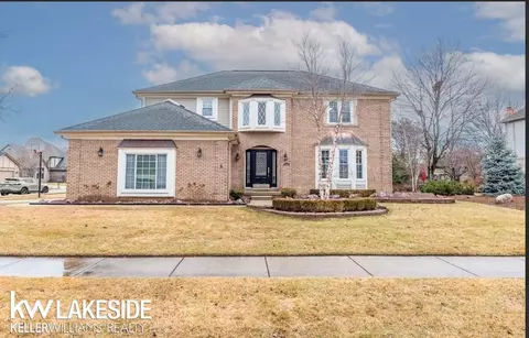43695 Catawba, Clinton Township, MI 48038