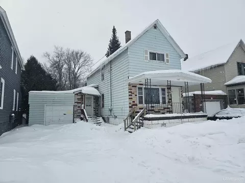 167 W Superior, Ishpeming, MI 49849