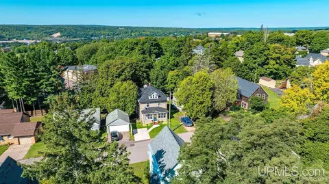 1122 Summit, Hancock, MI 49930 photo 5