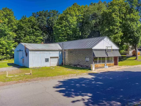 514 Main, Alpha, MI 49902