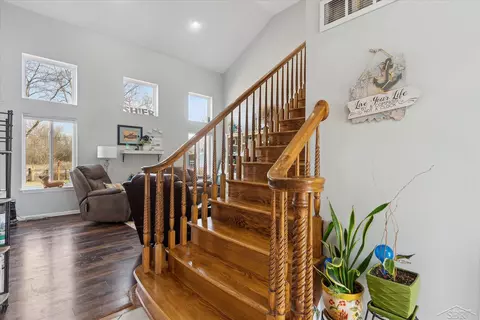 Entry Way - 8579 Devin, Davison, MI 48423 photo 2 of 2
