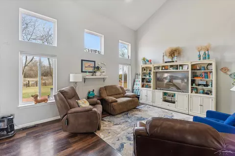 Living - 8579 Devin, Davison, MI 48423 photo 1 of 1