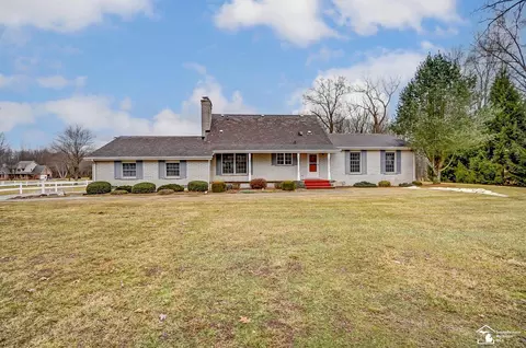 8038 Reinhardt, Carleton, MI 48117