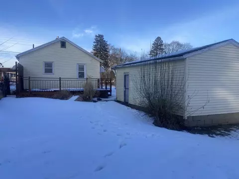 1074 E Kurtz, Flint, MI 48505 photo 5