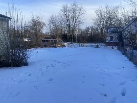 1074 E Kurtz, Flint, MI 48505 photo 6