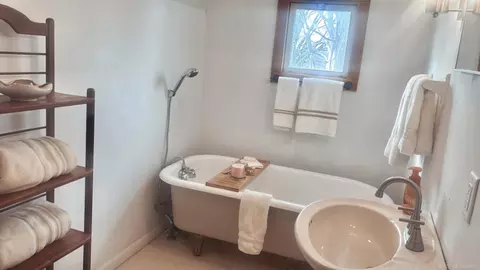Bath - 127 N 5th, Edmore, MI 48829 photo 1 of 1