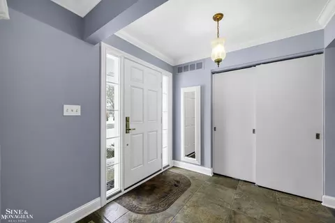 900 Bishop, Grosse Pointe Park, MI 48230 photo 3