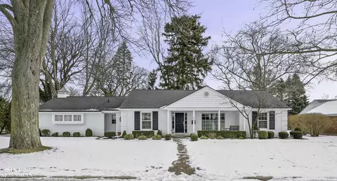 900 Bishop, Grosse Pointe Park, MI 48230 photo 31
