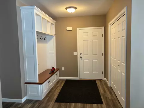 Entry Way - 549 Rivers, Gladwin, MI 48624 photo 2 of 3