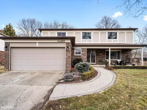 44268 Highgate, Clinton Township, MI 48038
