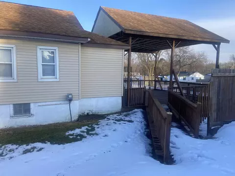 1080 E Kurtz, Flint, MI 48505 photo 3