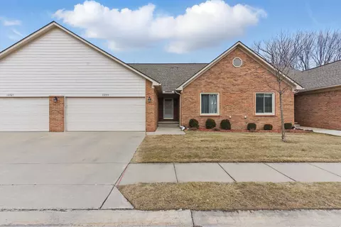 13775 Treeland, Utica, MI 48315