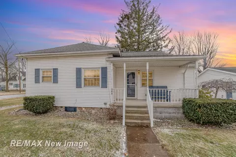 245 E Perkins, Merrill, MI 48637