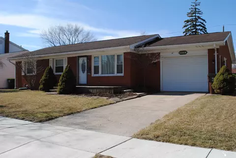 1319 Mccormick, Monroe, MI 48162