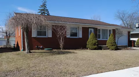 1319 Mccormick, Monroe, MI 48162 photo 2