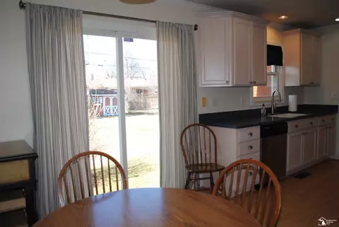 1319 Mccormick, Monroe, MI 48162 photo 4