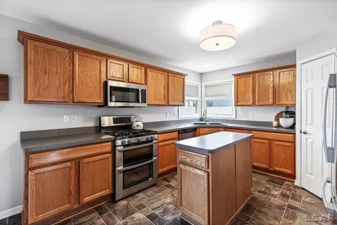 1706 Wind Dancer, Tecumseh, MI 49286 photo 9