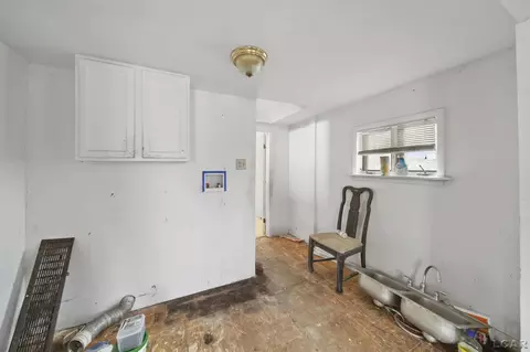 2739 Drexel, Adrian, MI 49221 photo 12