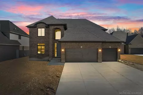37452 Josephine, Sterling Heights, MI 48312